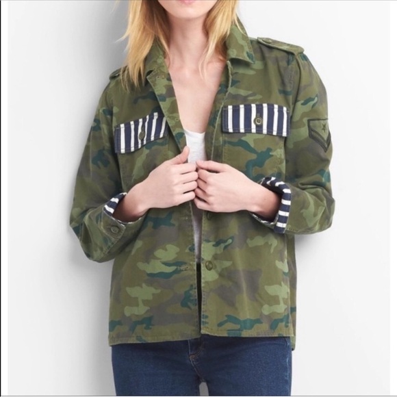 GAP Womens Green Camo Striped Military Style Shacket Jacket Pockets Button Front - Picture 1 of 13